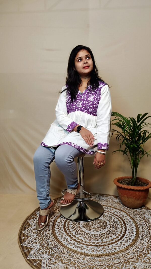 Stylish short top white - Image 3